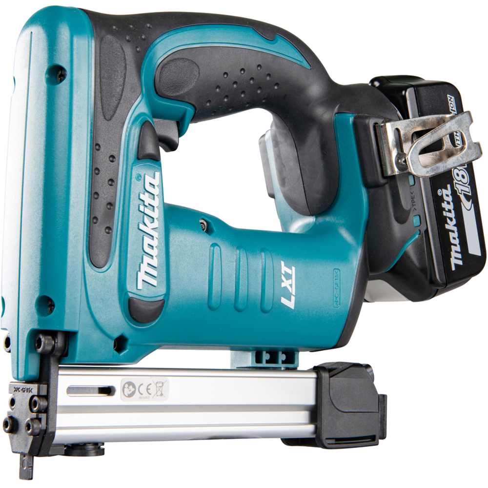 Agrafeuse 18 V Li-Ion 5 Ah 10-13-16-19-22 mm - MAKITA - DST221RTJ