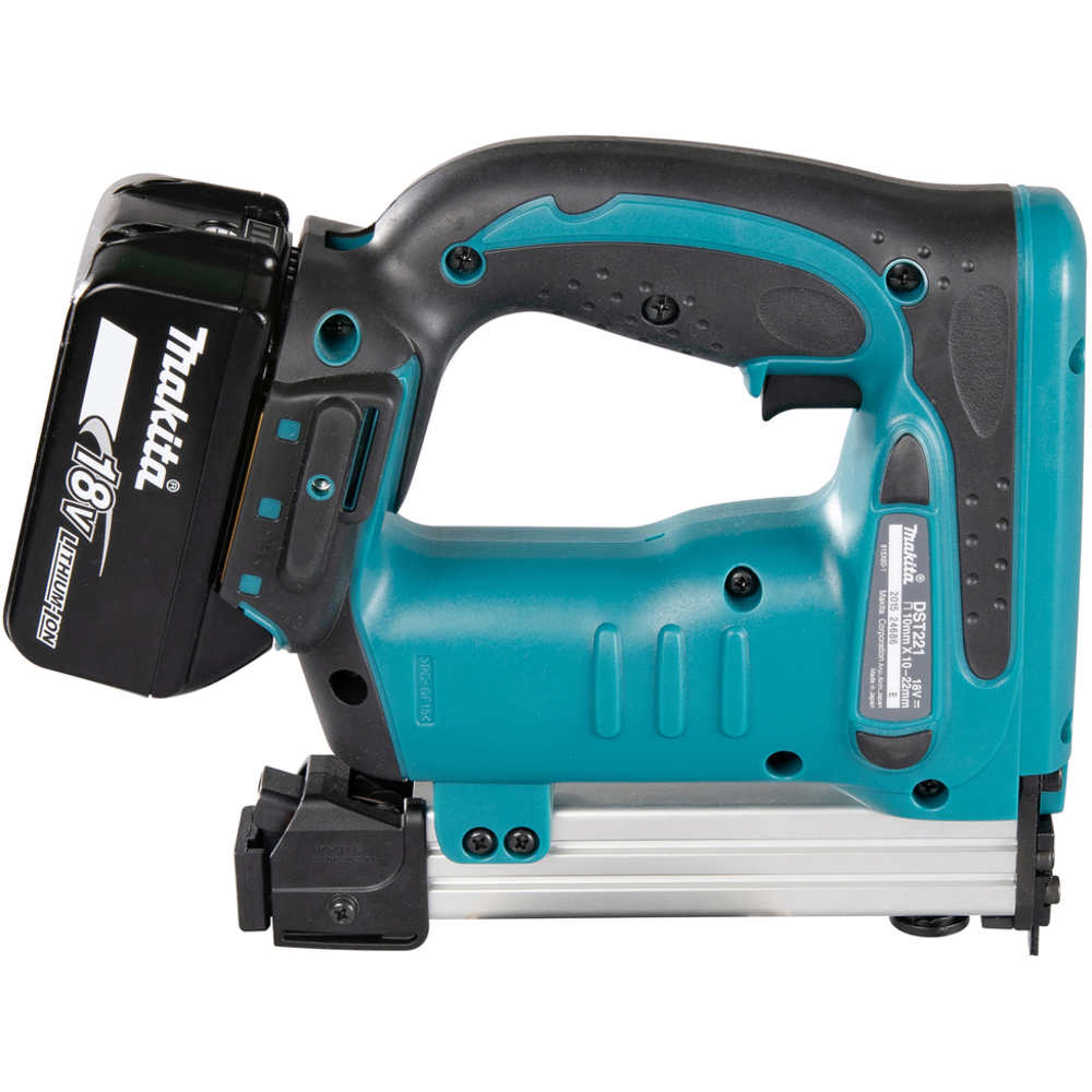 Agrafeuse 18 V Li-Ion 5 Ah 10-13-16-19-22 mm - MAKITA - DST221RTJ
