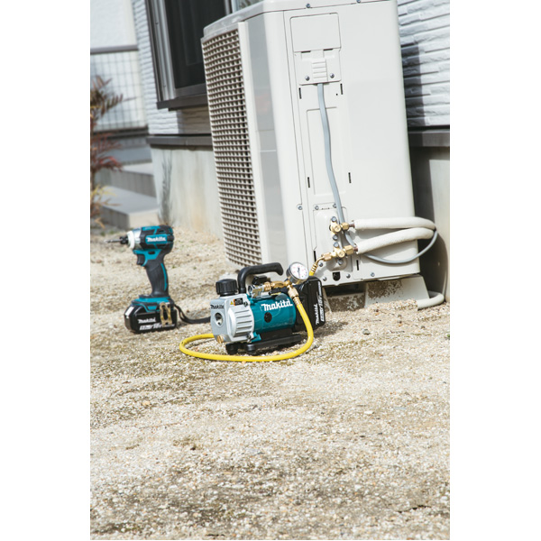 Pompe a vide 18 V Li-Ion 50 l/min 20 Pa 150 microns - MAKITA - DVP180RT