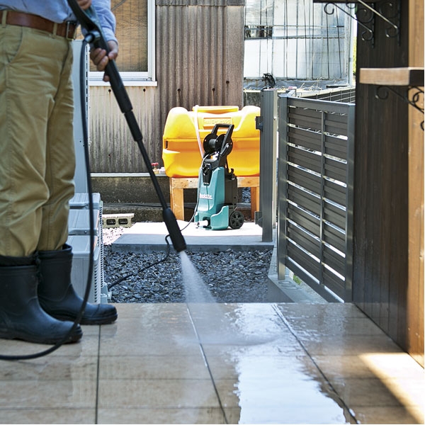 Nettoyeur haute pression 130 bar 1800 W 450 l/h - MAKITA - HW1300