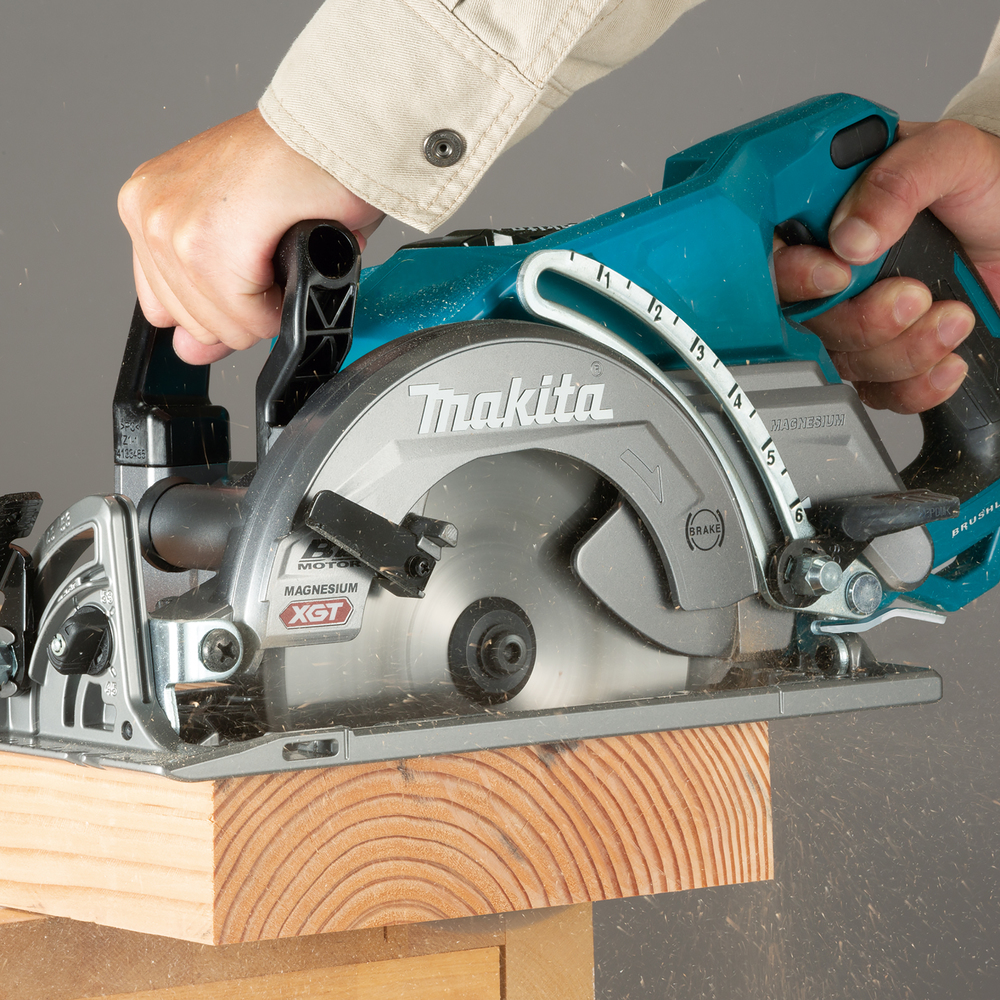SCIE CIRCULAIRE SANS FIL À POIGNÉE ARRIÈRE 185 MM 40VMAX - MAKITA - RS001GZ