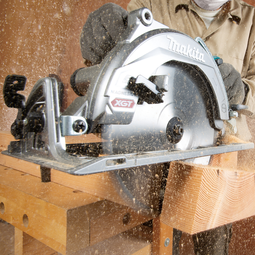 SCIE CIRCULAIRE SANS FIL À POIGNÉE ARRIERE 260 MM - MAKITA - RS002GZ