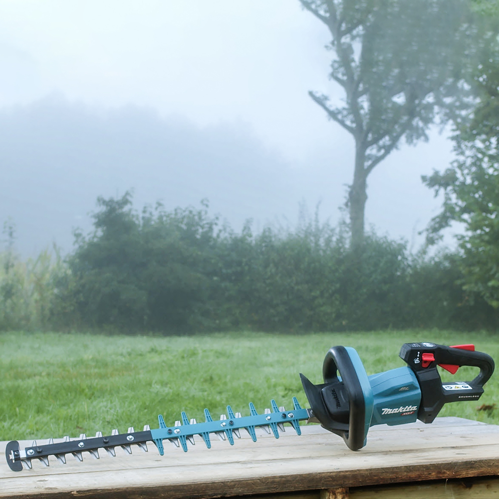 Taille-haie MAKITA XGT 40 V Max Li-Ion 4 Ah 60 cm - UH004GM201