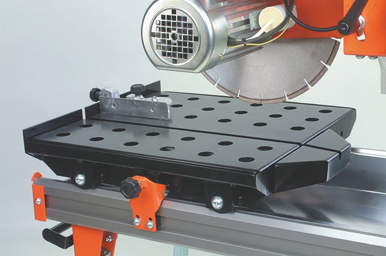 Scie de mâçon Norton Clipper CHW-T Modulo Ø 350 mm 230V avec tête inclinable -70184610057