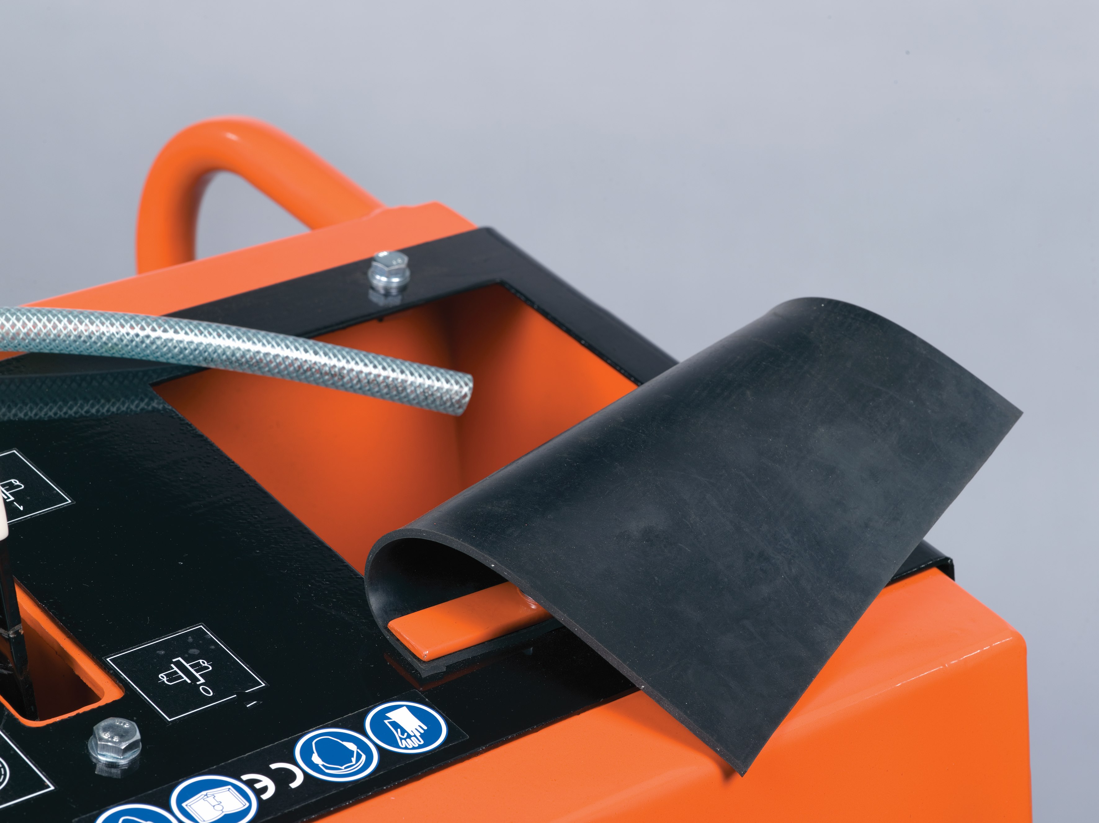 Scie à sol thermique Norton CLIPPER CSB1 P21 KIA Essence 15 KW Diam. 600 mm - 70184645495