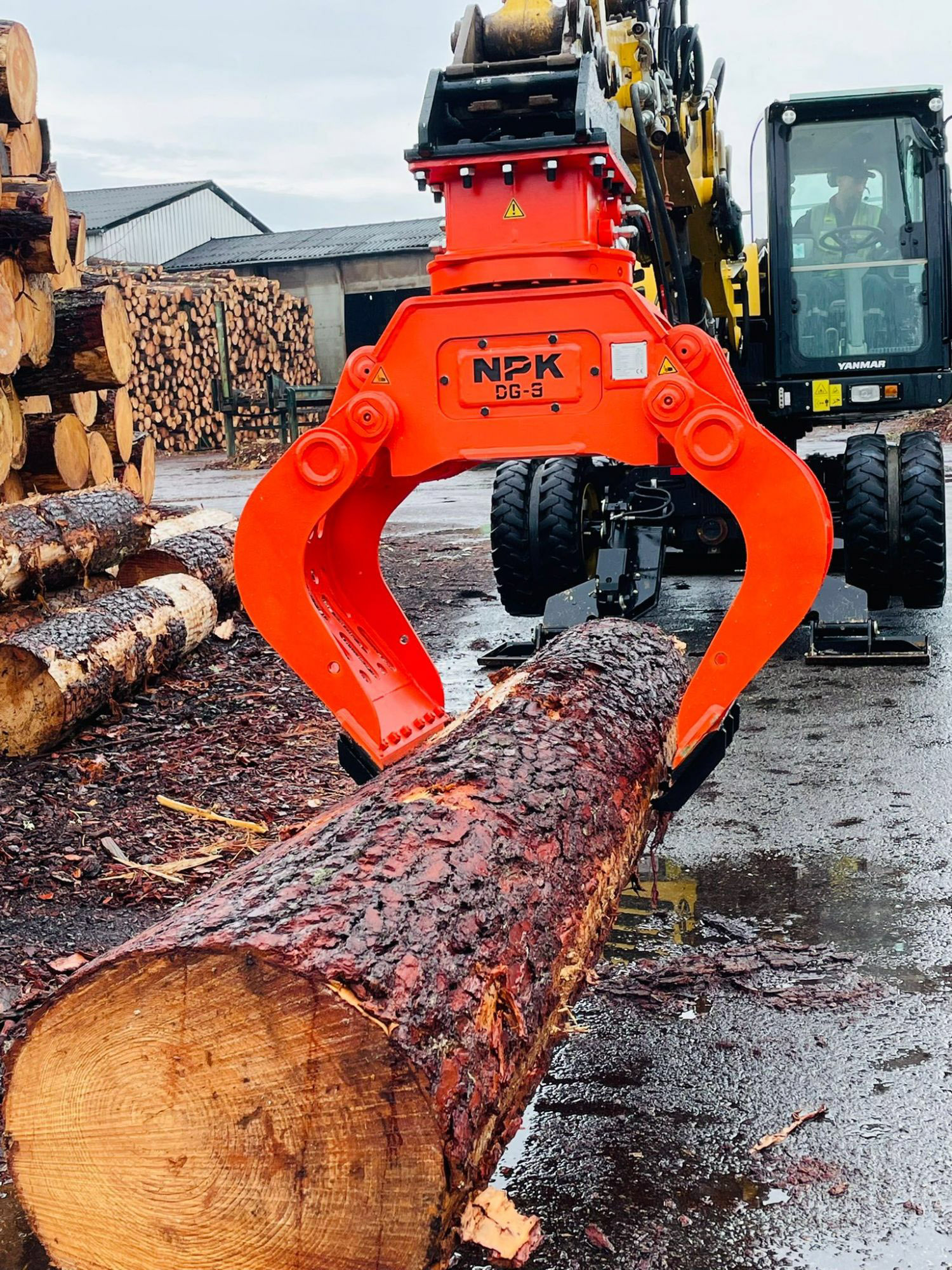 Pince à démolir et trier NPK pour mini-pelles de 0,75 à 1 tonnes - DG1