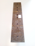 Contre lame de godet centrale reversible 8 trous en 1