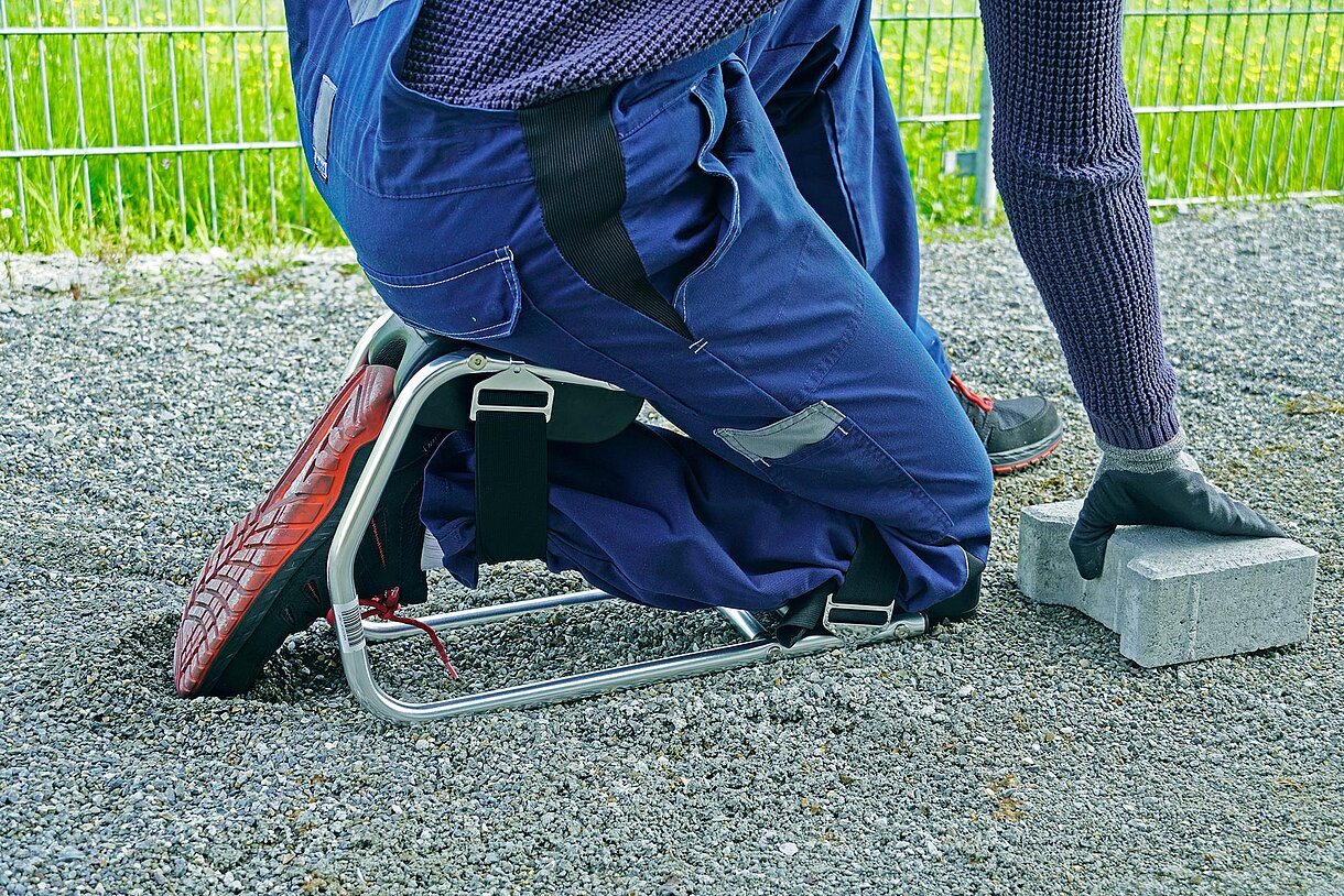 SIEGE DE GENOUX ERGONOMIQUE KNEESEAT KS PROBST - 51800135