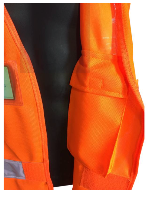 GILET DE SÉCURITÉ ORANGE AVEC 16 LED ROUGES PROLUTECH - P023GLEDO0
