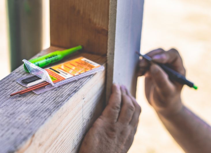 Etui de 8 mines pica dry d'été assorties PICA - 4070