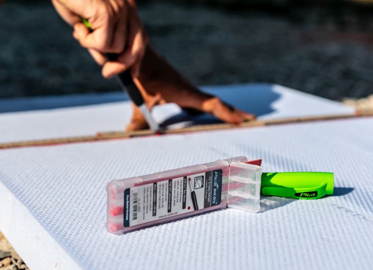 Etui de 12 mines pica big dry rouge PICA - 6031