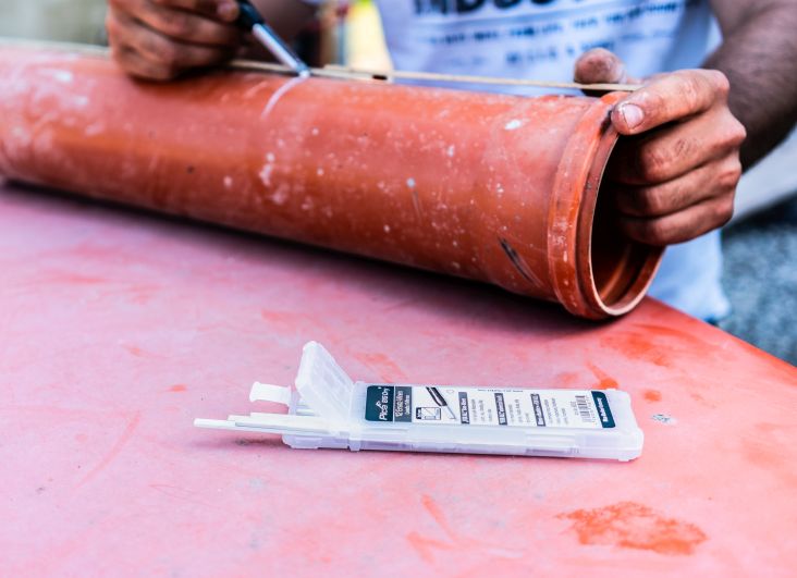 Etui de 12 mines pica big dry blanche PICA - 6032