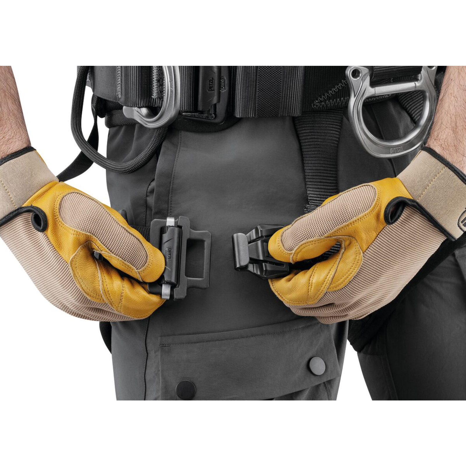 Harnais AVAO FAST INT noir Taille 0 PETZL - C071DB03