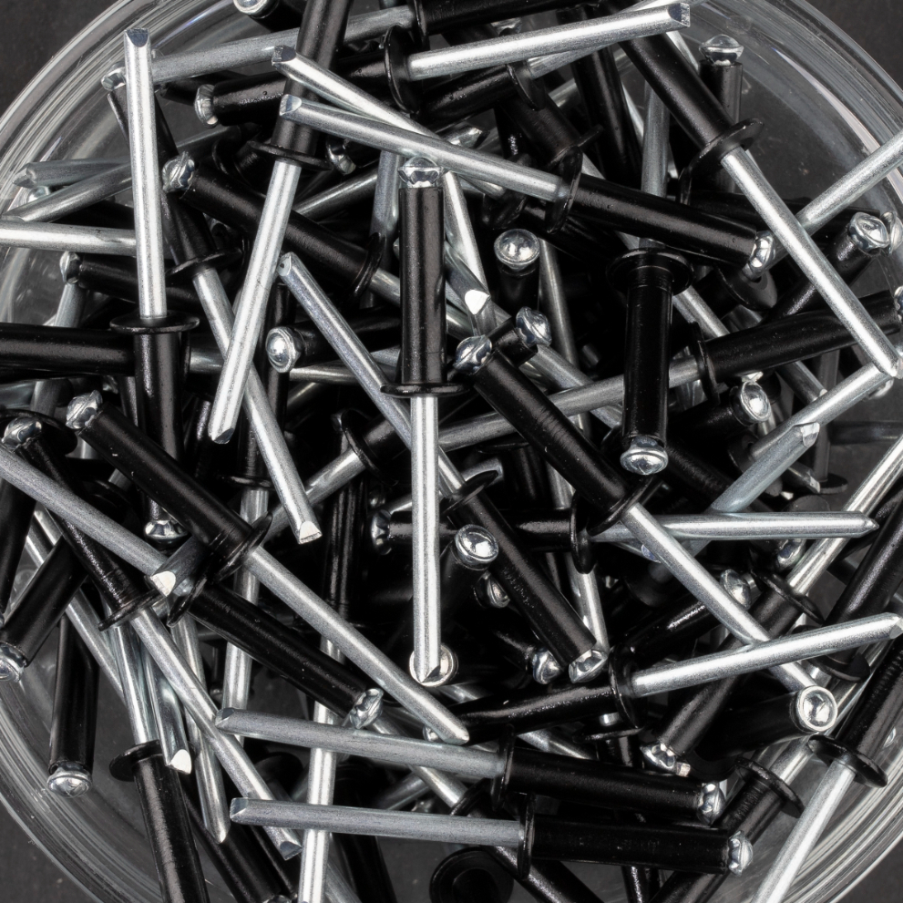 250 rivets éclatés à aluminium/acier à tête plate à RAL9005 à Ø4,8x20mm - SCELL-IT - PBD4820