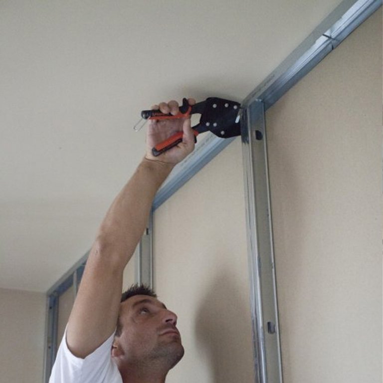 Pince à sertir les rails et montants à une main - EDMA - 062055