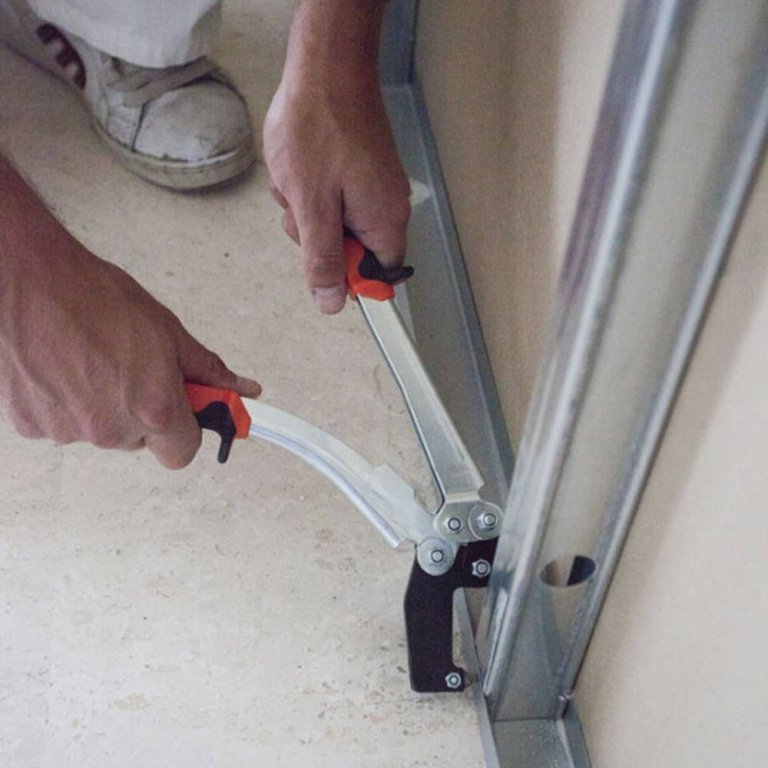 Pince à sertir universelle pour tous types de rails et montants ERGOTOP - EDMA - 061955