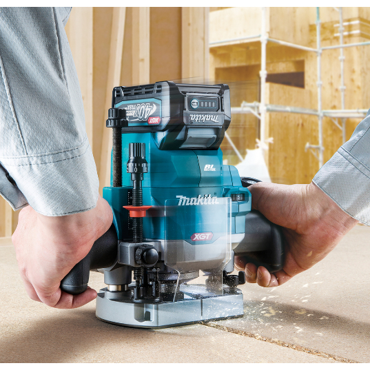 Défonceuse XGT - 40V D12mm produit seul - MAKITA - RP001GZ