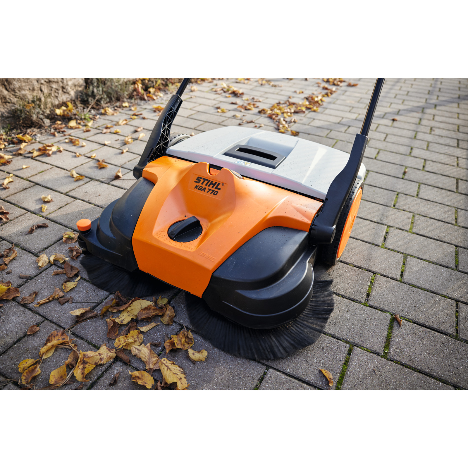Balayeuse à batterie KGA 770 - AP SYSTEM STIHL - 48600114704