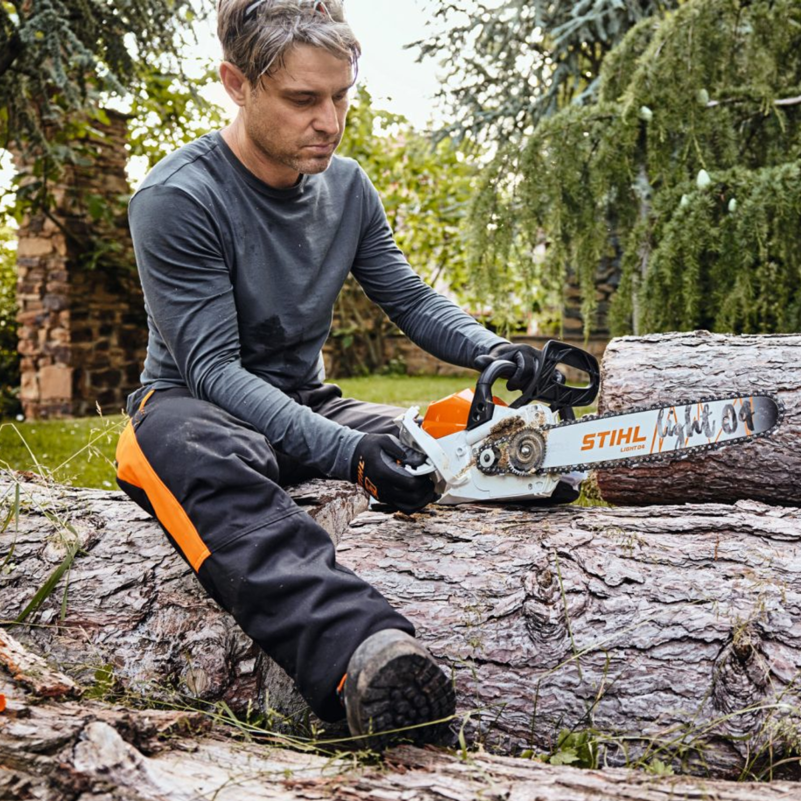 Tronçonneuse d'élagage STIHL à batterie all pro MSA 220 C B guide 35cm MA032000086