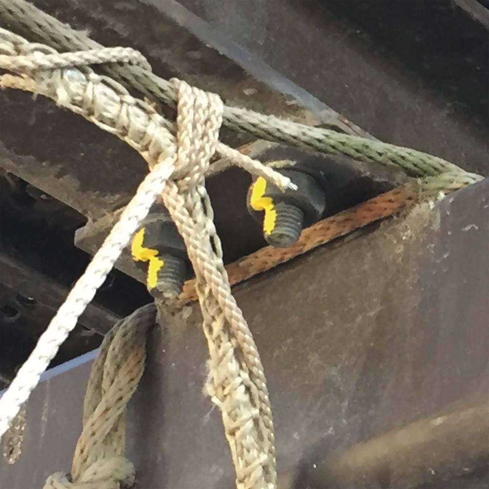 Peinture de sécurité jaune pour vis MARKAL - 08791