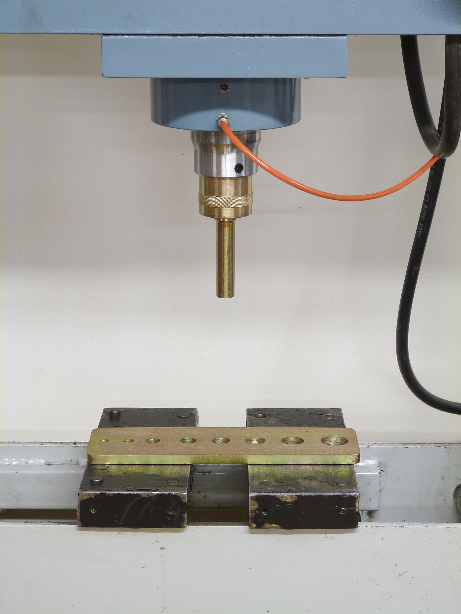 Jeu poincons/presse 10532/10533/10540/10 DRAKKAR EQUIPEMENT - 10531