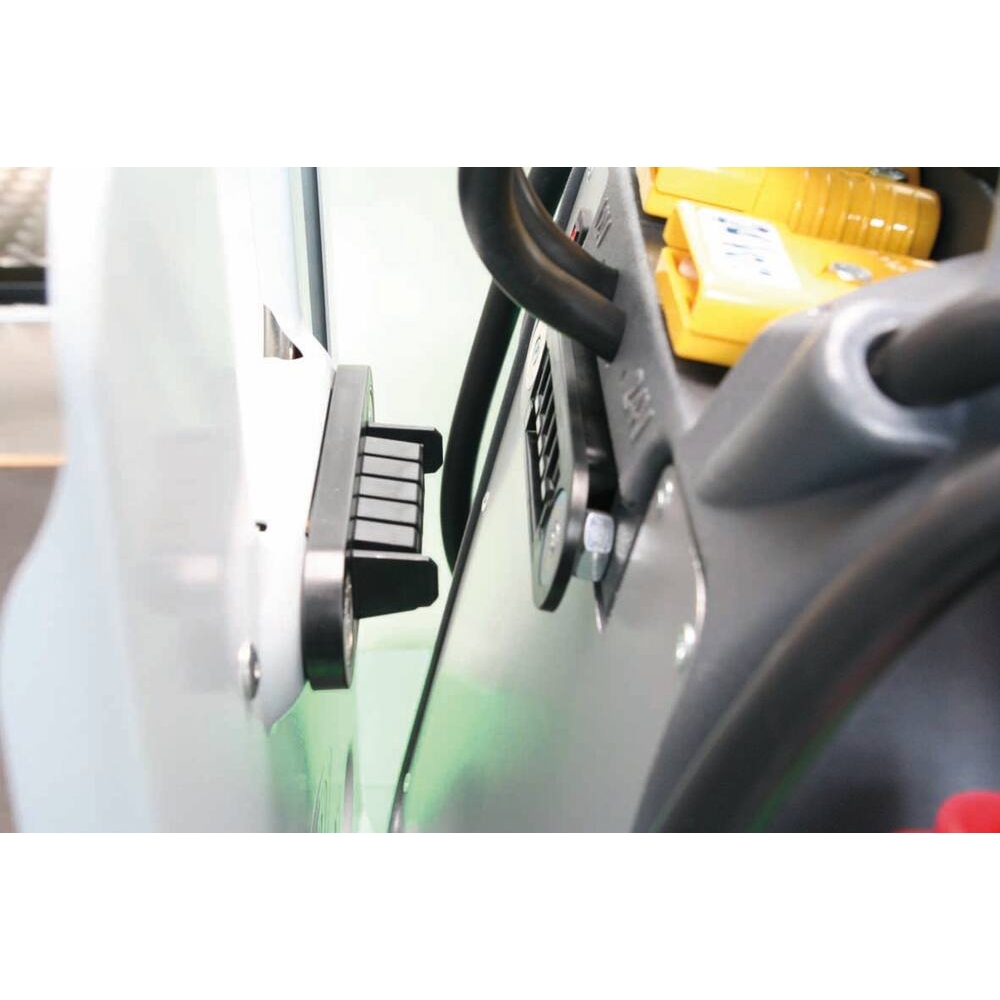 Booster 12/24V 6200A sur station de charge véhicule DC SCHUMACHER - 54148