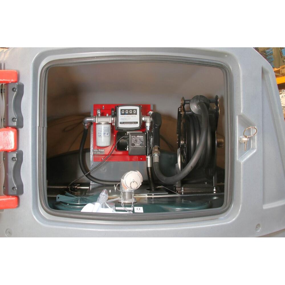 Cuve de stockage gasoil PEHD 5000L DP avec armoire intégrée pour station à gasoil 230V 60 l/min et pistolet automatique/compteur/filtre et enrouleur tuyau automatique 8m DRAKKAR EQUIPEMENT - 56028