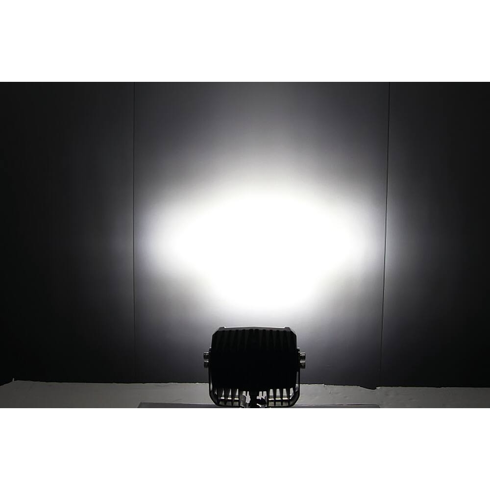 Phare de travail carré LED 9/32V 100W 10000 lumens SODIFLASH - 79702
