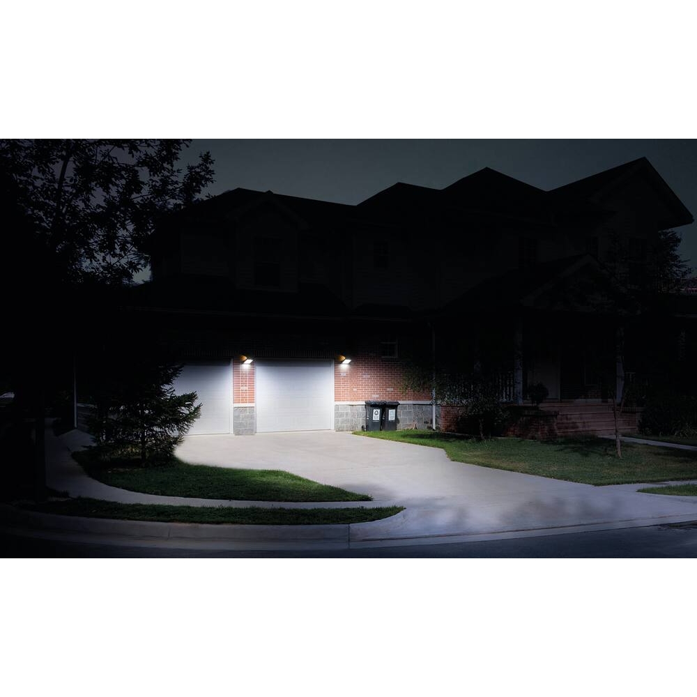 Projecteur LED solaire 500 lumens 4W avec détecteur - Butterfly STILKER - 82456