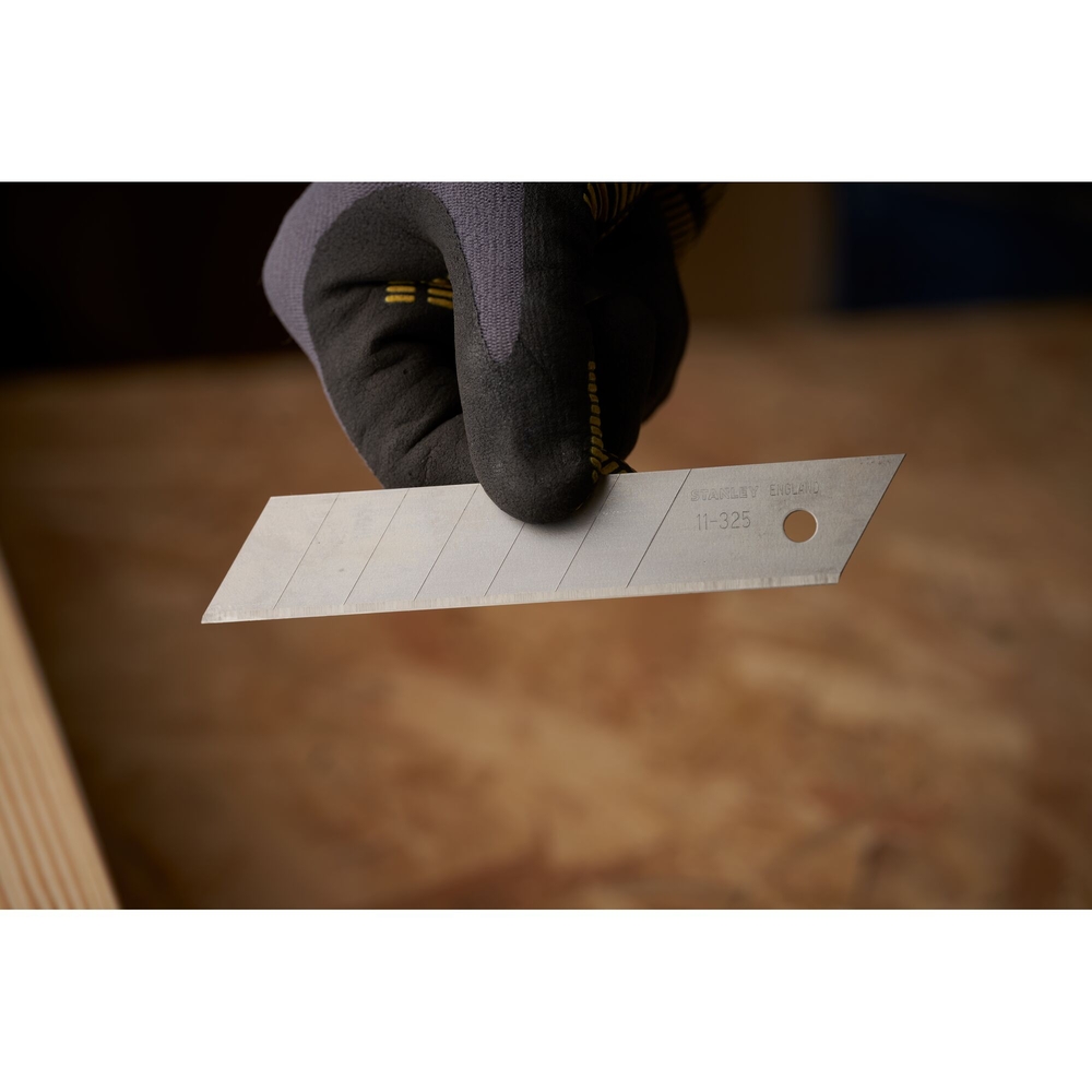 Lames de cutter 25 mm - distributeur de 10 lames - 0-11-325 - STANLEY