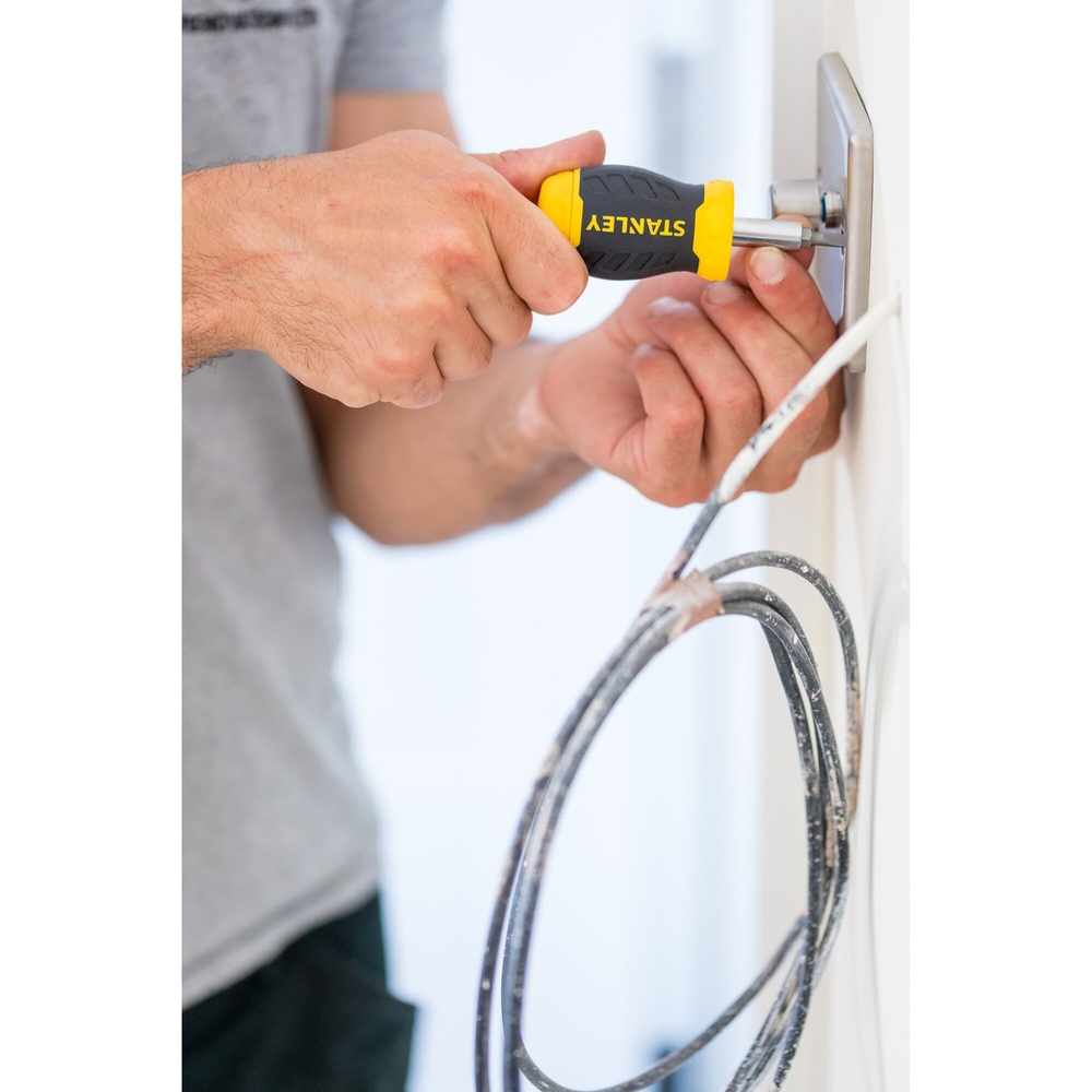 Tournevis porte-embouts boule bi-matière + 6 embouts - 0-66-357 - STANLEY