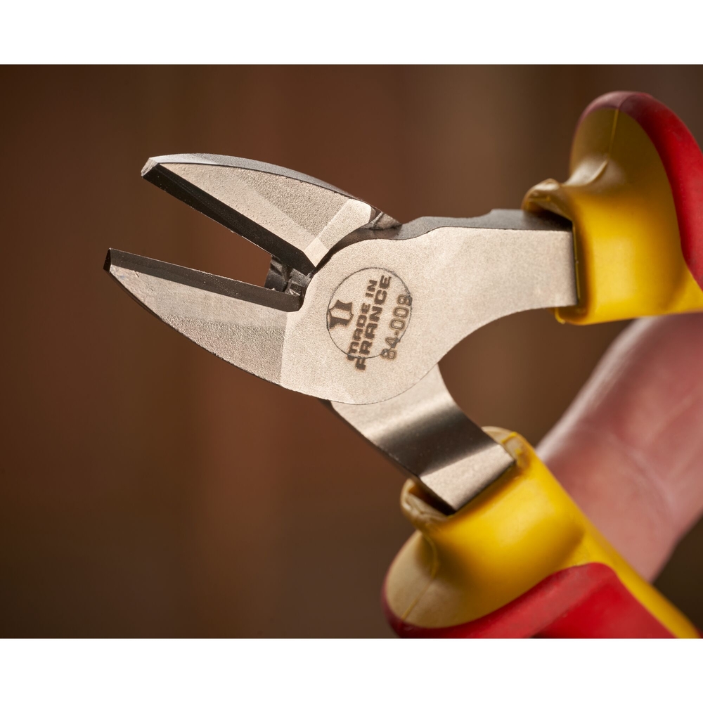 Pince coupante côté 160 mm isolée 1000 V - 0-84-009 - STANLEY FATMAX