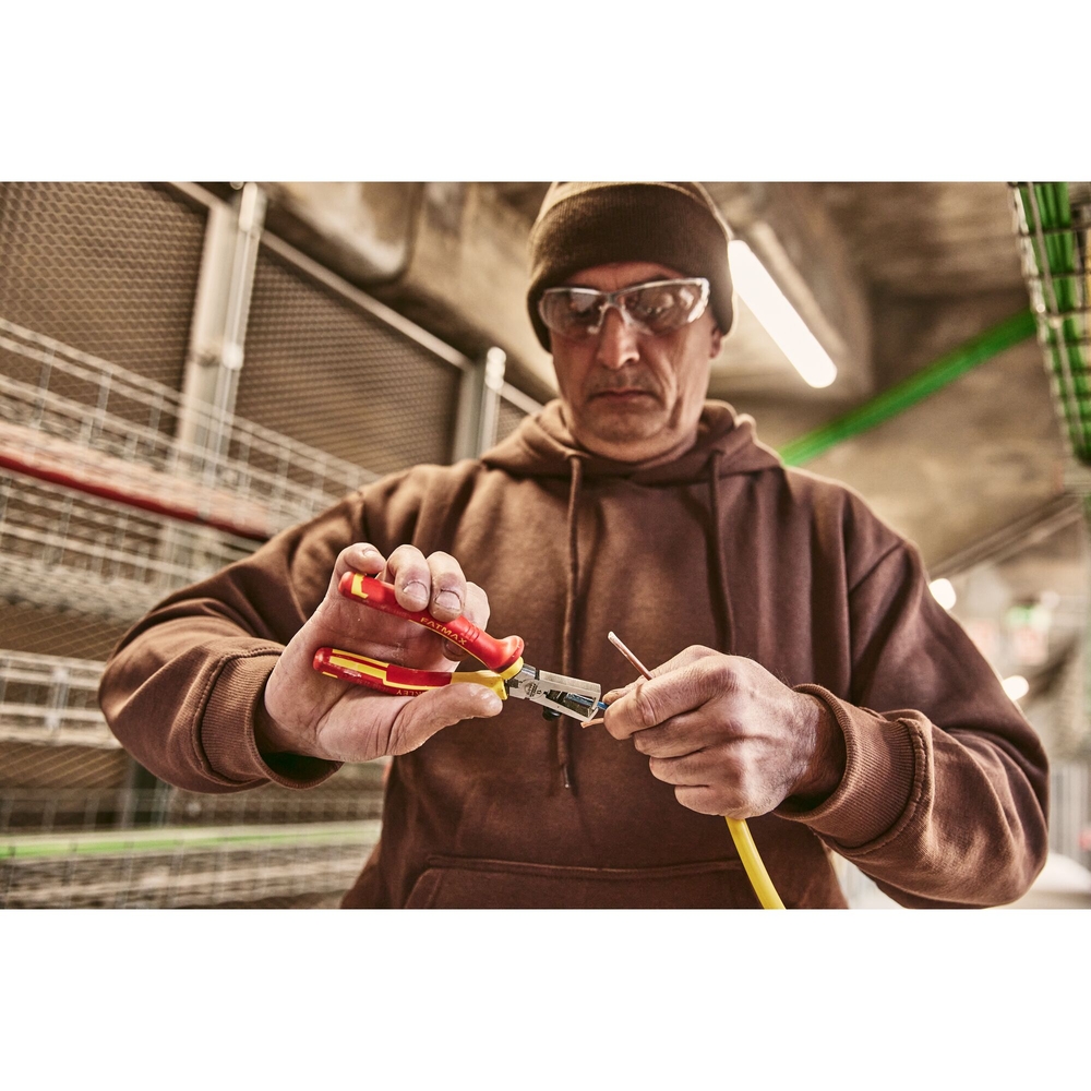Pince à dénuder 170 mm isolée 1000 V - 0-84-010 - STANLEY FATMAX