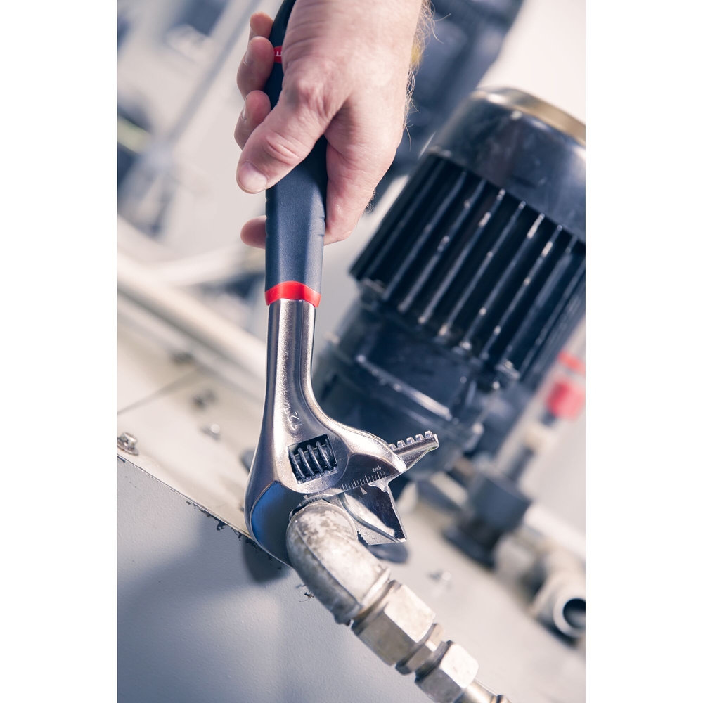 Clé à molette réversible manche métal 15