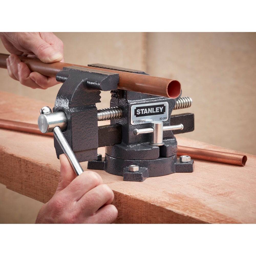 Étau d'établi standard 100 mm - 1-83-065 - STANLEY