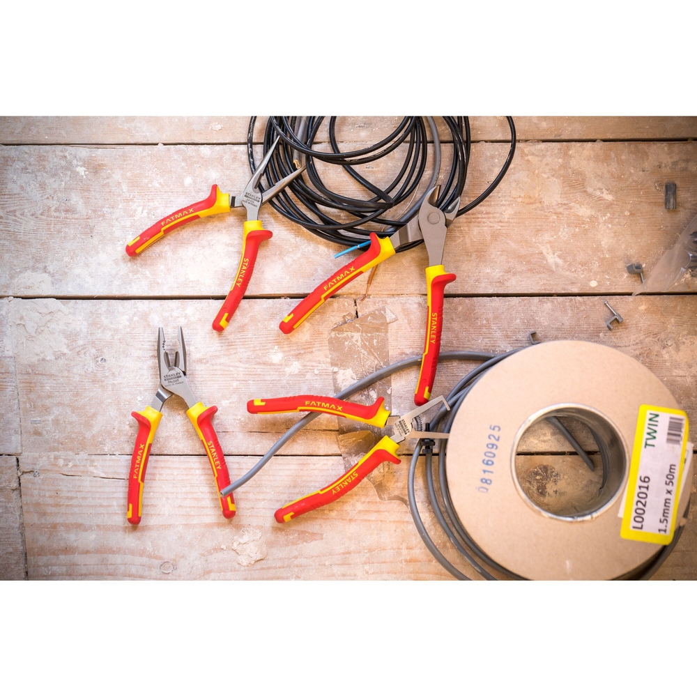 Coffret de 4 pinces isolées 1000 V - 4-84-489 - STANLEY FATMAX