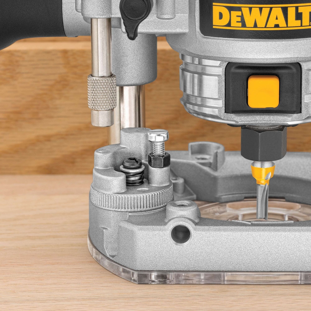 Défonceuse 900 W 6-8 mm - D26203-QS - DEWALT