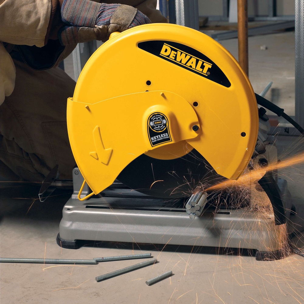Tronçonneuse à disque 2200 W 355 mm - haute performance - D28715-QS - DEWALT