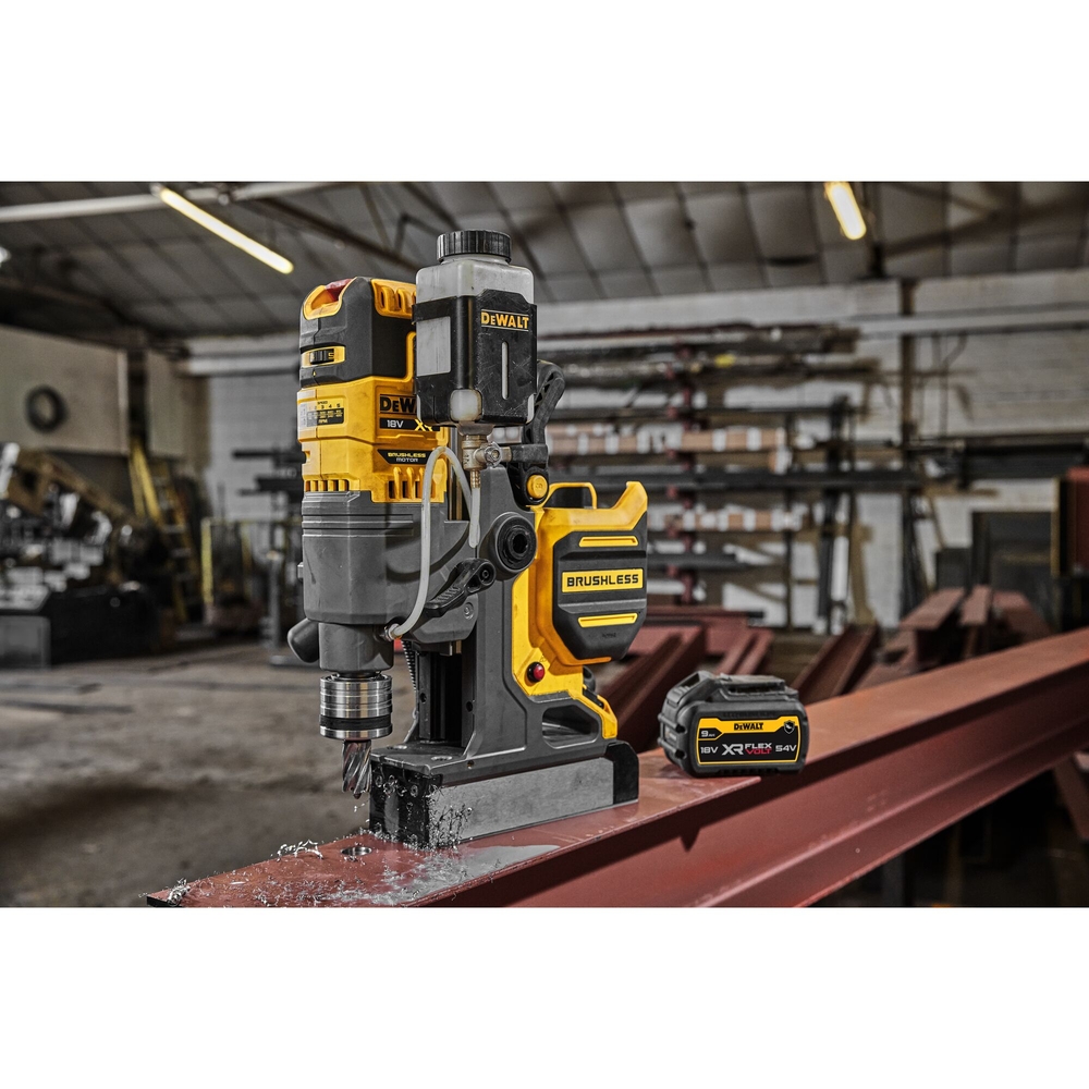 Perceuse magnétique XR 18 V ADVANTAGE 9 Ah Li-Ion Brushless - DCD1623X2G-QW - DEWALT