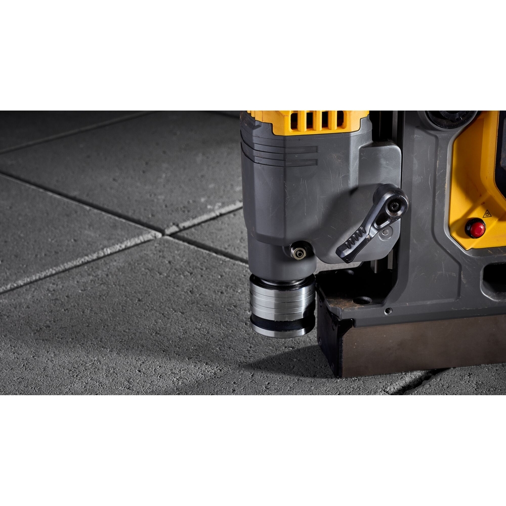 Perceuse magnétique XR 18 V ADVANTAGE 9 Ah Li-Ion Brushless - DCD1623X2G-QW - DEWALT