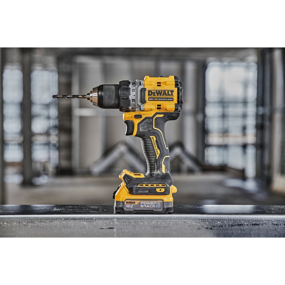 Perceuse-visseuse compacte XR 18 V 1,7 Ah Li-Ion Brushless - POWERSTACK - DCD800E2T-QW - DEWALT
