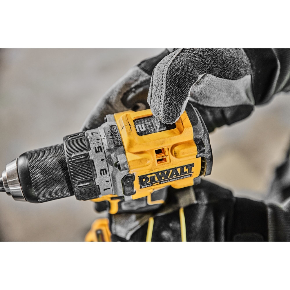Perceuse-visseuse compacte XR 18 V 1,7 Ah Li-Ion Brushless - POWERSTACK - DCD800E2T-QW - DEWALT