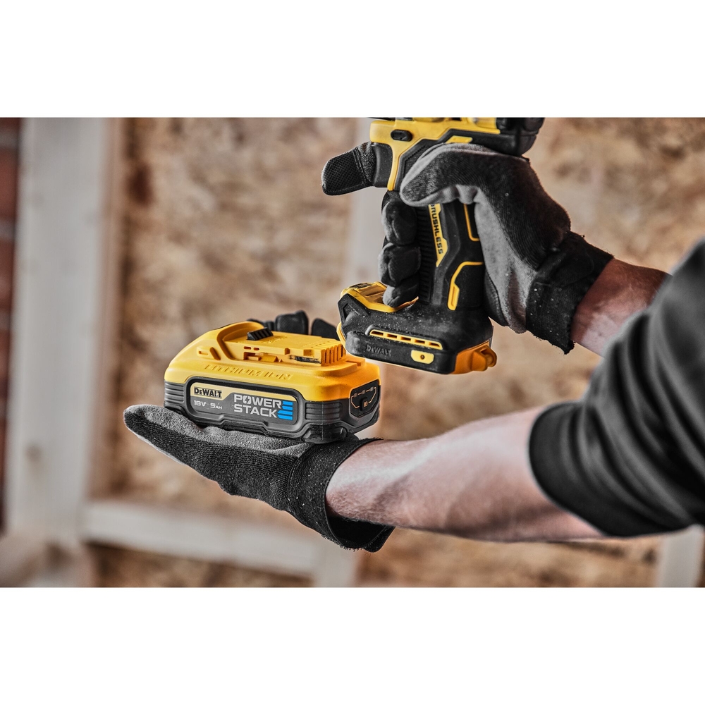 Perceuse-visseuse compacte XR 18 V 5 Ah Li-ion Brushless POWERSTACK - DCD800H2T-QW - DEWALT