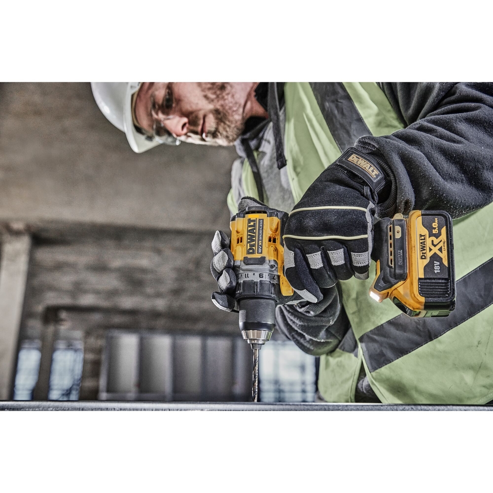 Perceuse-visseuse compacte XR 18 V 5 Ah Li-Ion Brushless - DCD800P2T-QW - DEWALT