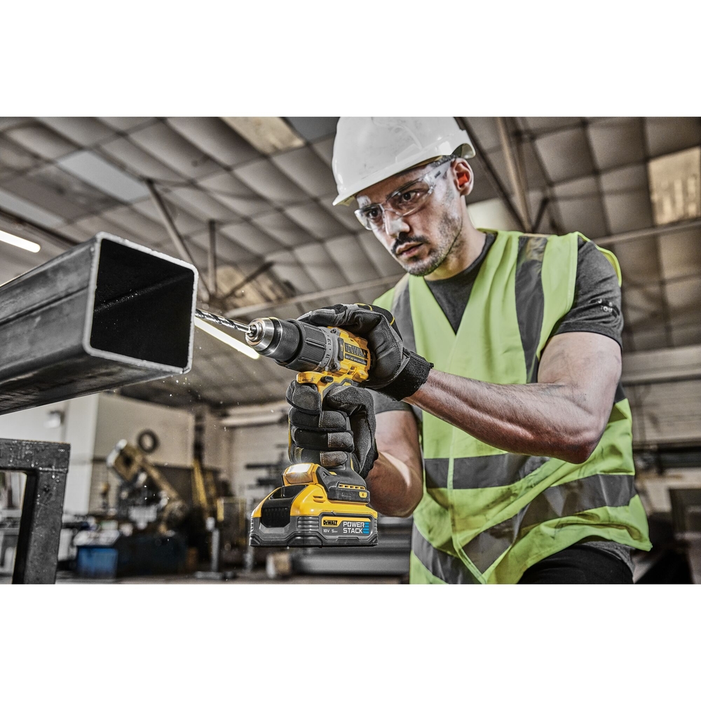 Perceuse-visseuse percussion compacte XR 18 V 5 Ah Li-ion Brushless POWERSTACK - DCD805H2T-QW - DEWALT