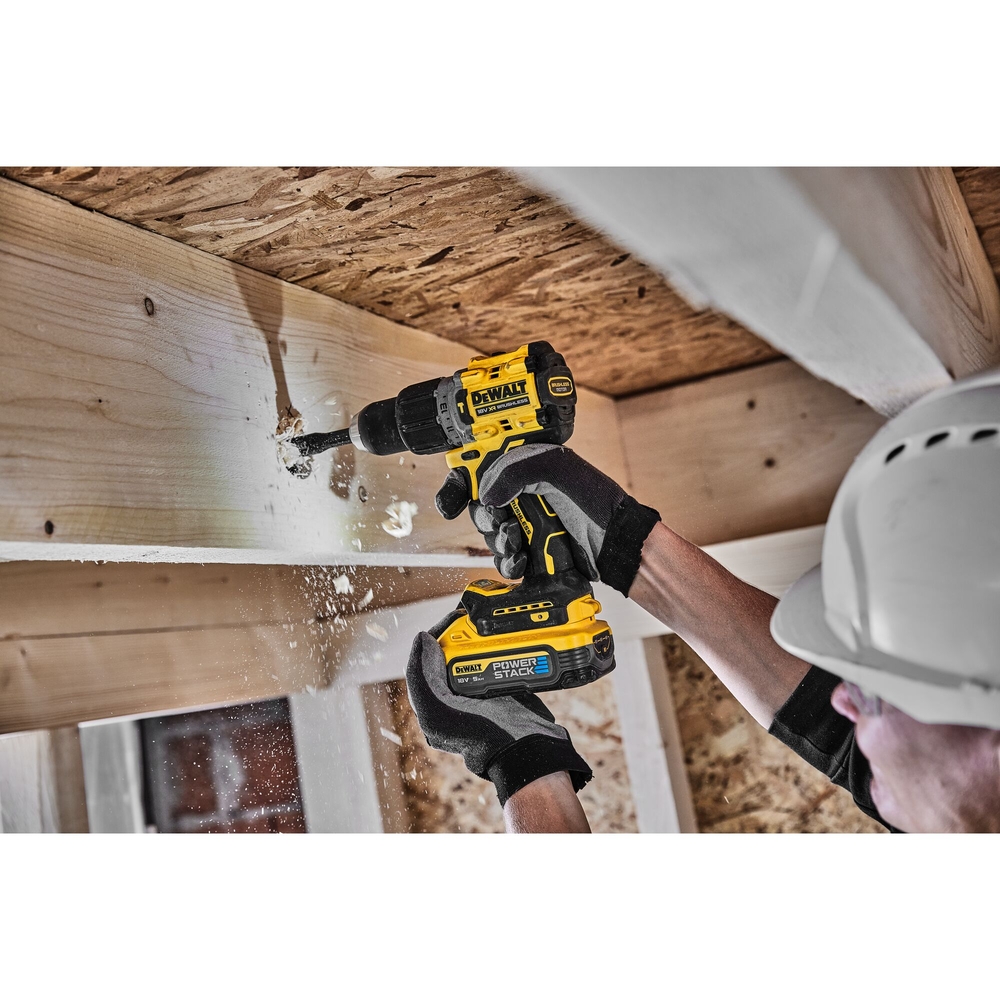 Perceuse-visseuse percussion compacte XR 18 V 5 Ah Li-ion Brushless POWERSTACK - DCD805H2T-QW - DEWALT