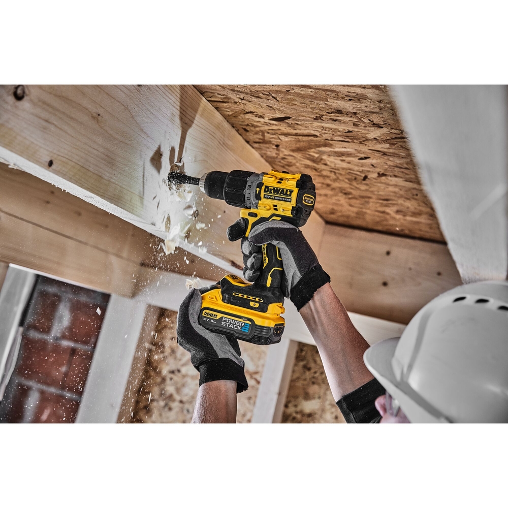 Perceuse-visseuse percussion compacte XR 18 V 5 Ah Li-ion Brushless POWERSTACK - DCD805H2T-QW - DEWALT