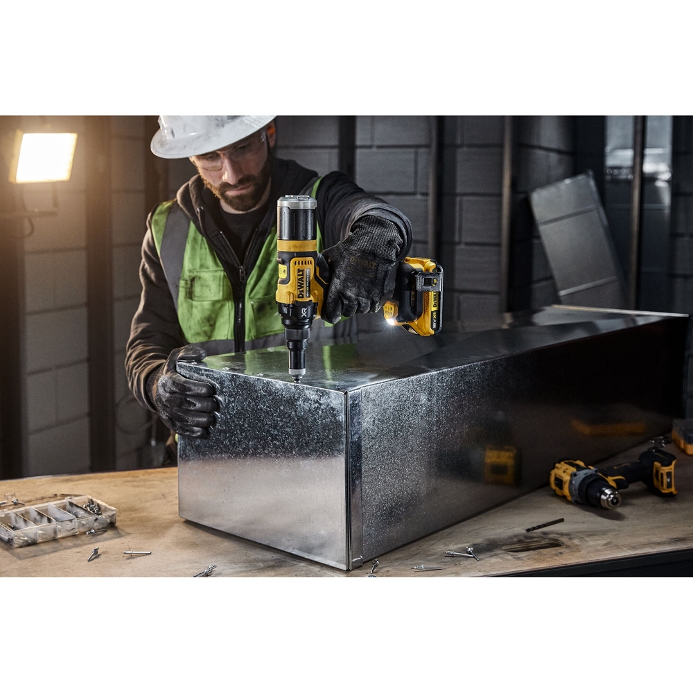 Riveteuse XR 18V Brushless 4.8 mm - Sans batterie ni chargeur, coffret TSTAK - DCF403NT-XJ - DEWALT