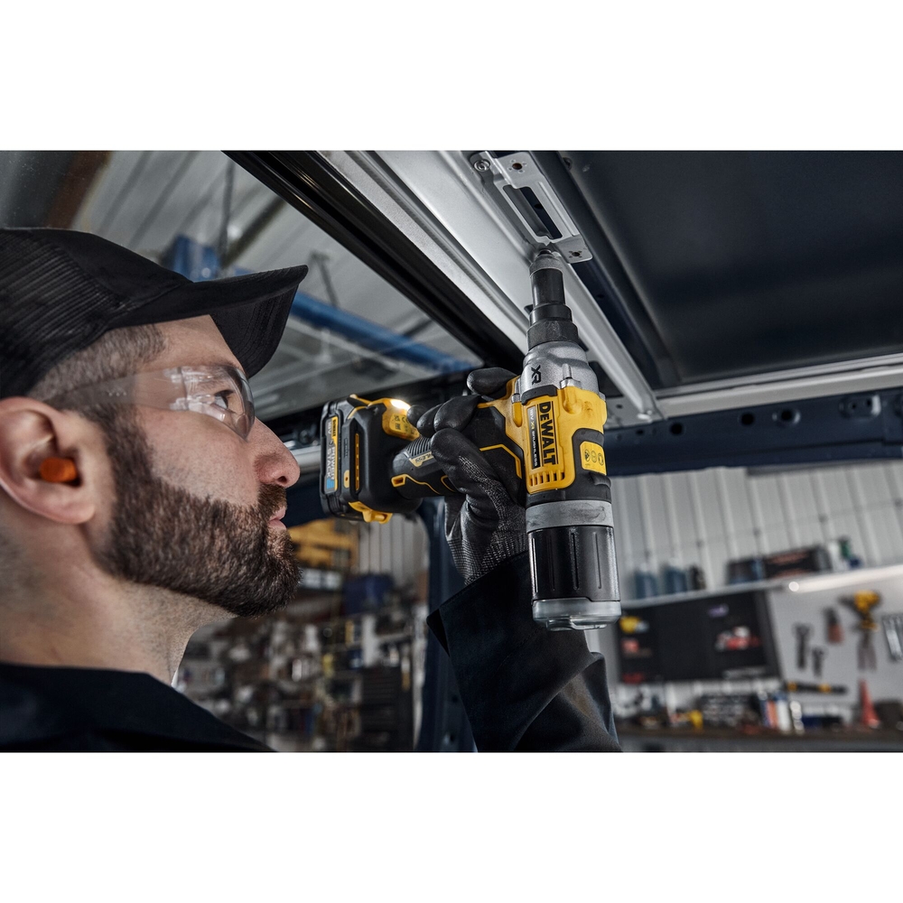 Riveteuse XR 18V 1.7Ah Brushless 6.4 mm - 2 batteries POWERSTACK renforcées - DCF414E2GT-QW - DEWALT