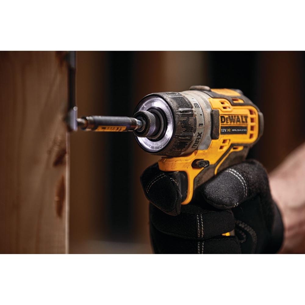 Visseuse XR 12 V 2 Ah Li-Ion Brushless - 2 batteries/chargeur/coffret TSTAK - DCF601D2-QW - DEWALT